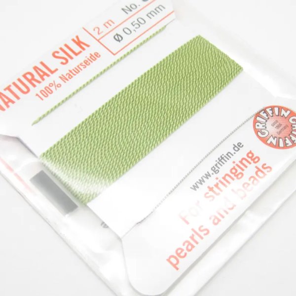 Nici Jedwabne jasno zielone z igłą - 0,5 mm /2 metry