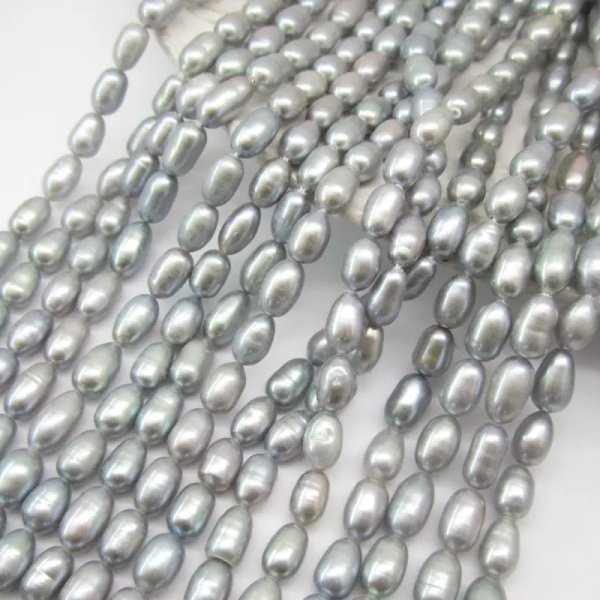 Perły Naturalne Hodowane szare 6,5-9x5-6 mm ryż (sznurek)