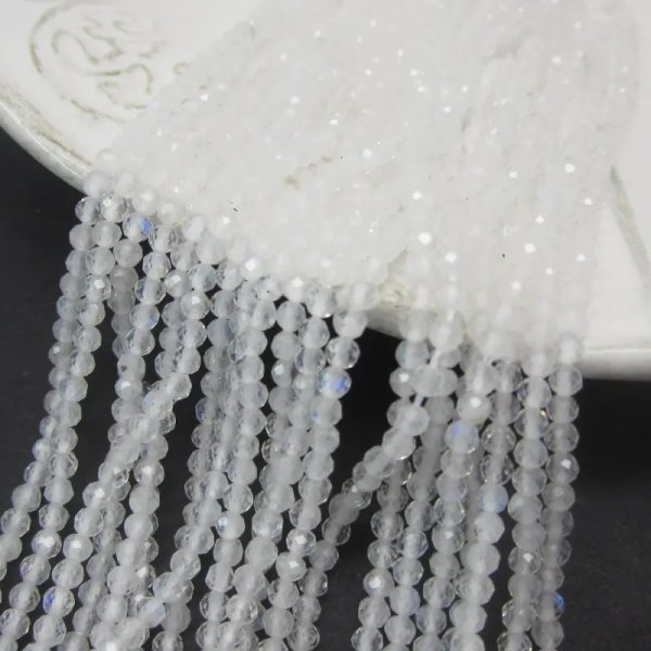 Kamień Księżycowy fasetowany kulka 2,5 mm (sznurek) wysoka jakość