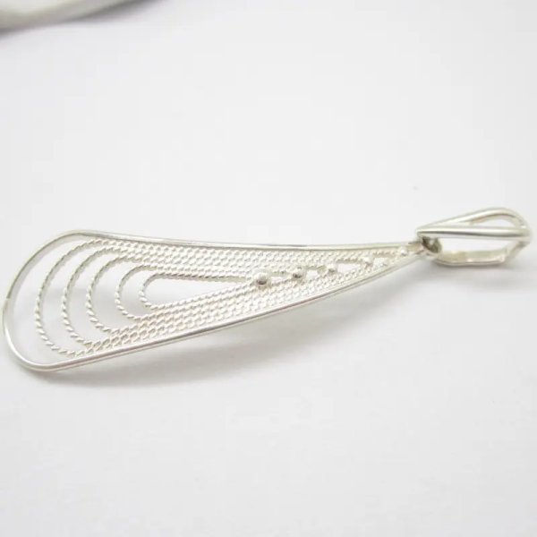 Srebrna zawieszka - łza