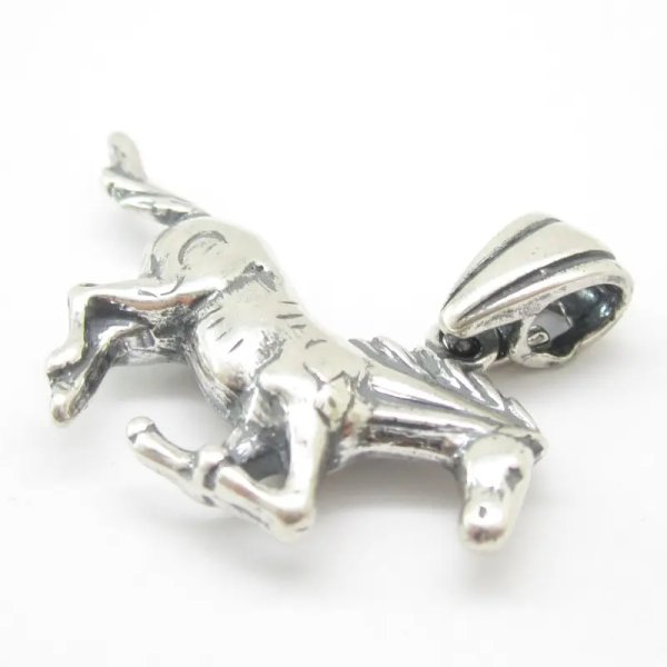 Srebro oksydowane - wisiorek koń