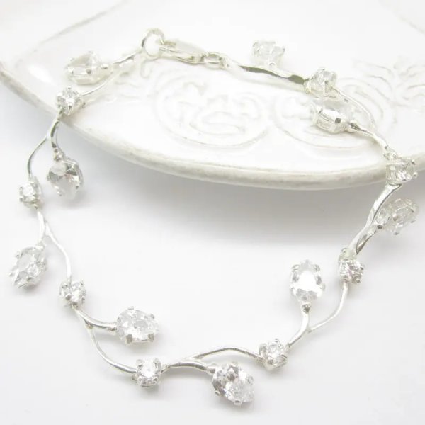 Cyrkonie w srebrze - bransoletka