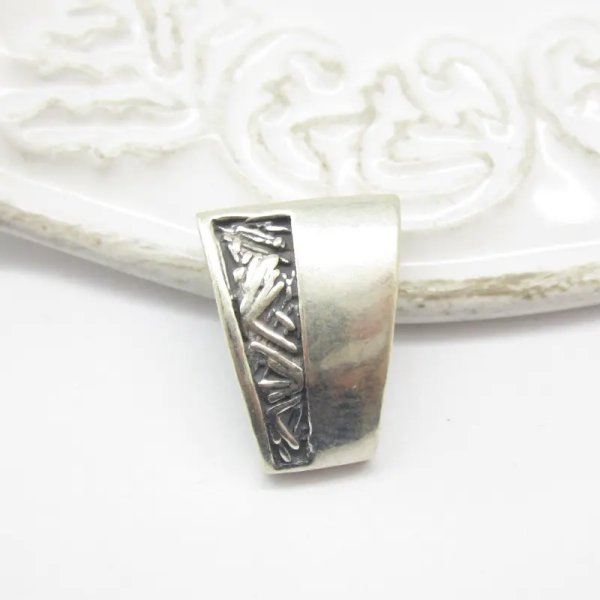 Srebro - zawieszka trapez