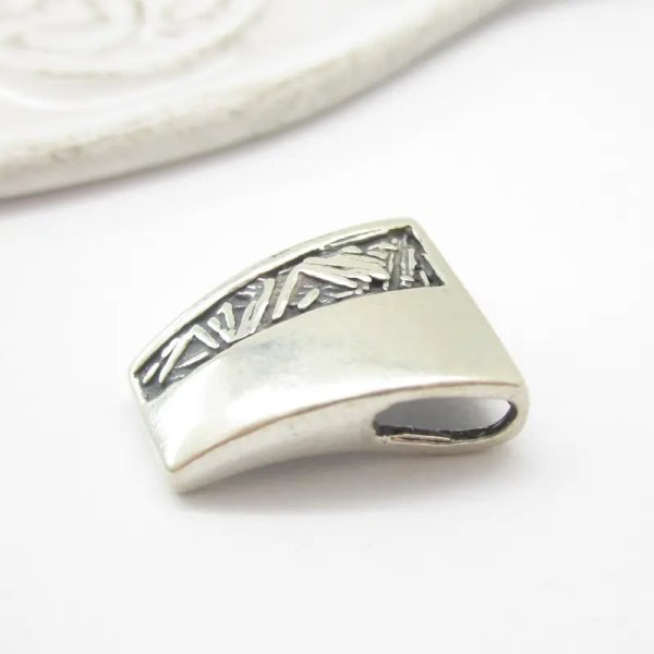 Srebro - zawieszka trapez