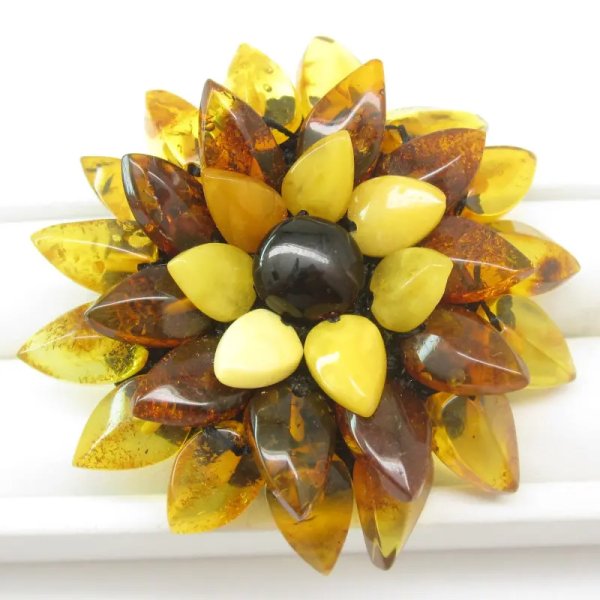 Bursztyn Koniakowy i Mleczny - pierścionek kwiatek (Rozmiar Jubilerski od 12 do 20)