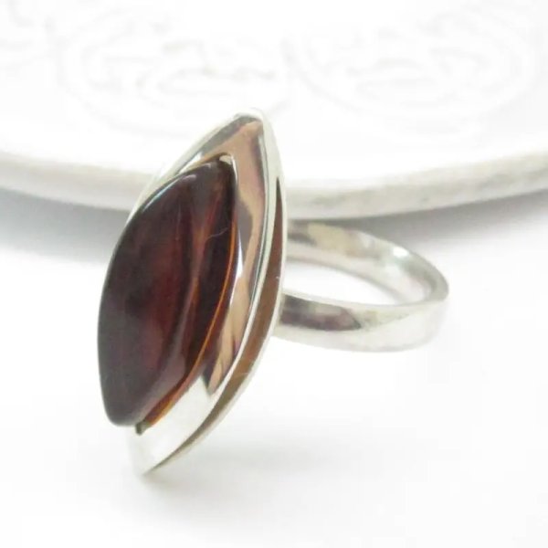 Koniakowy Bursztyn i srebro - kolczyki, zawieszka i pierścionek - markizy