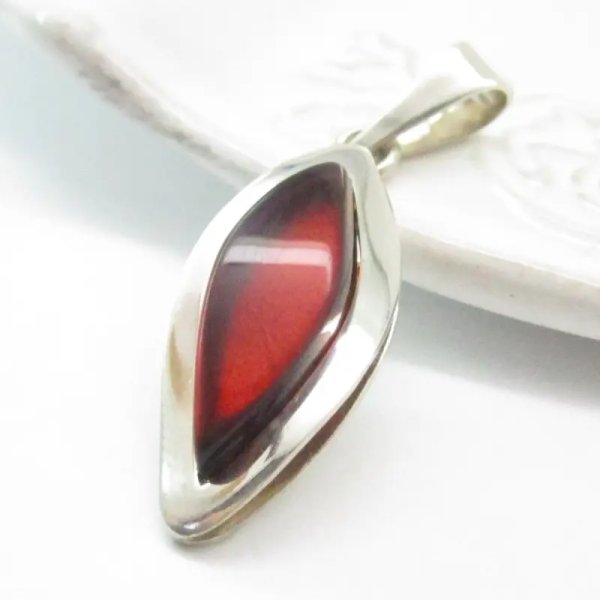 Koniakowy Bursztyn i srebro - kolczyki, zawieszka i pierścionek - markizy