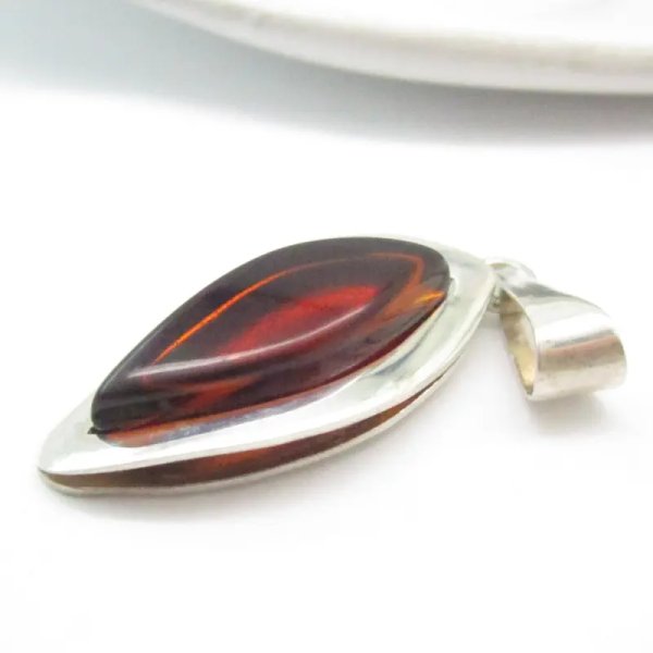 Koniakowy Bursztyn i srebro - kolczyki, zawieszka i pierścionek - markizy