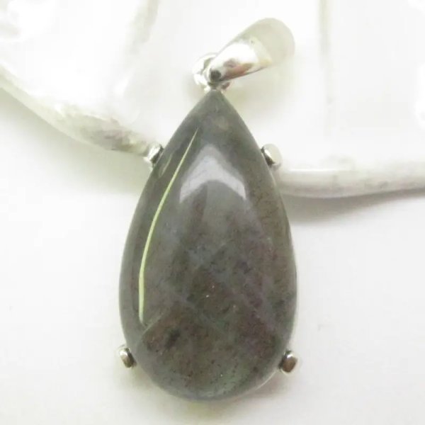 Labradoryt i srebro rodowane - zawieszka łza