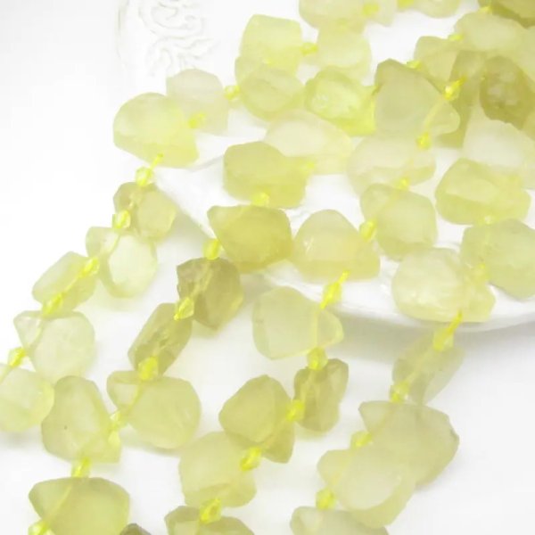 Lemon (cytryn) surowy – bryłki nieregularne „łzy” – sznur ok. 38 cm