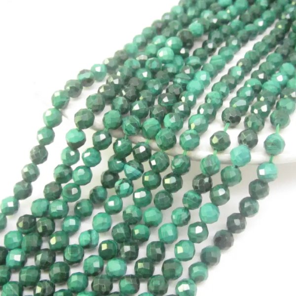 Malachit fasetowany kulki 5 mm – sznur ok. 38 cm