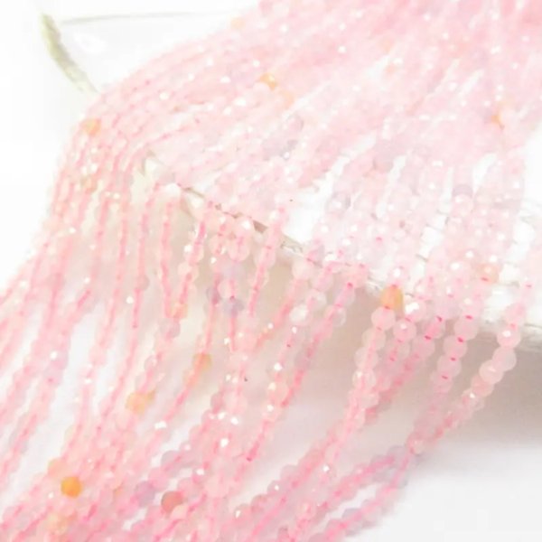 Morganit fasetowany - kulki 2 mm (sznur)