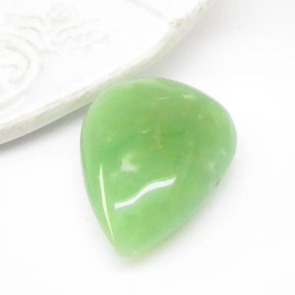 Chryzopraz 34x25x11 mm łza