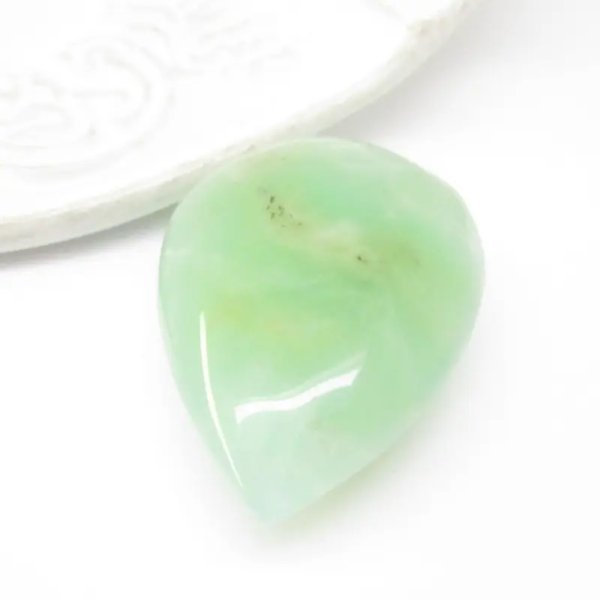 Chryzopraz 37x27x13 mm łza