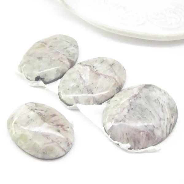 Czaroit - komplet kaboszonów - owale