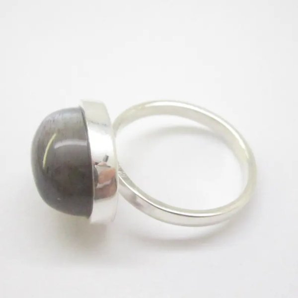 Kamień Słoneczny i srebro - pierścionek owal (Rozmiar Jubilerski 15)