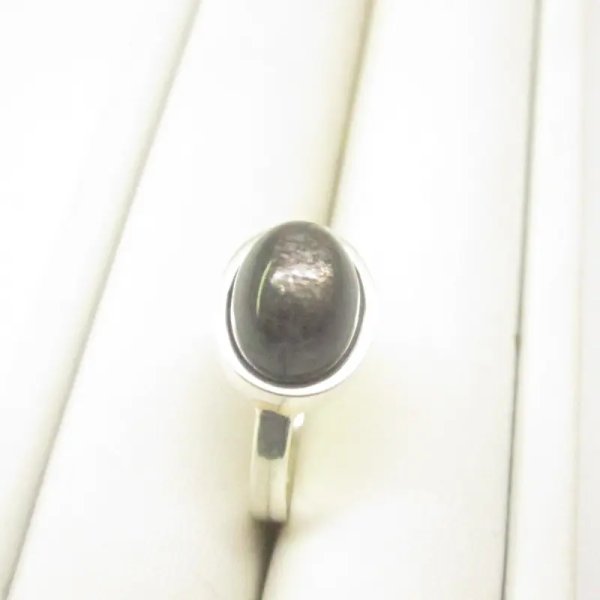 Kamień Słoneczny i srebro - pierścionek owal (Rozmiar Jubilerski 17)