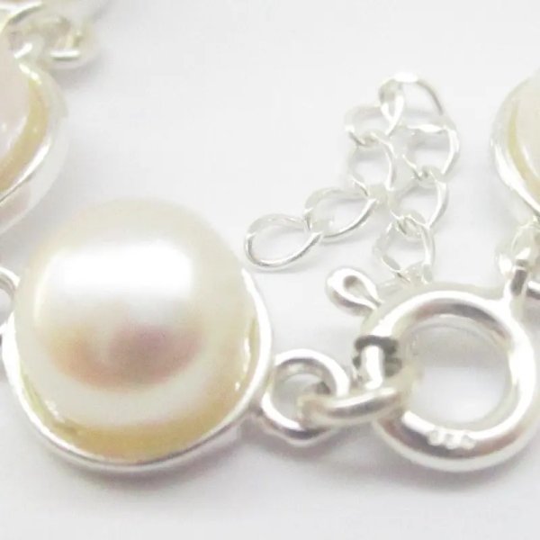 Perła biała i srebro - bransoletka koła - 18 cm + 3 cm dodatkowej regulacji.