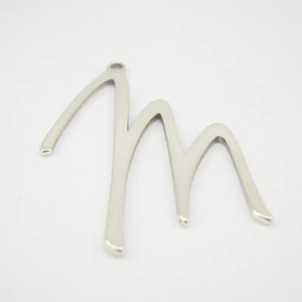 Srebro Ag - zawieszka literka M