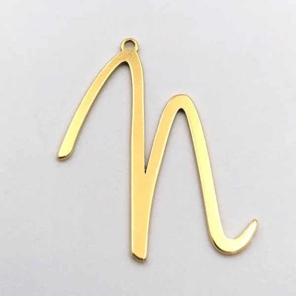 Srebro Ag złocone - zawieszka literka N