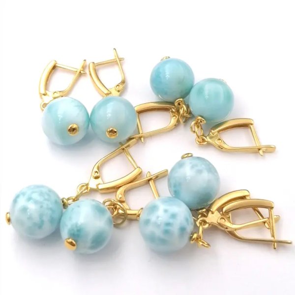 Larimar w srebrze złoconym - kolczyki kulki 12mm