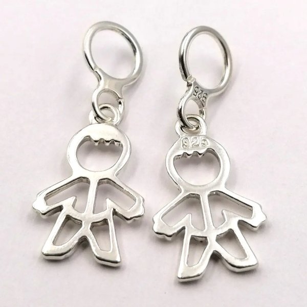 Srebro Ag - chłopiec 17x12mm  