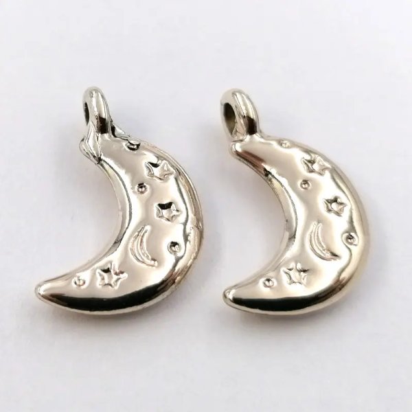 Metalowy element ozdobny - złoty księżyc 14x17 mm