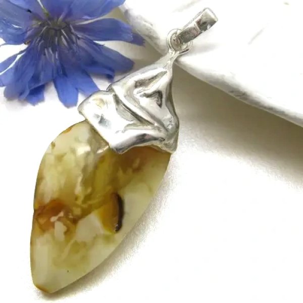 Mleczny Bursztyn i srebro - zawieszka