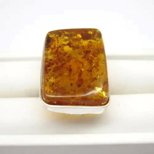 Koniakowy Bursztyn i srebro - pierścionek zaokrąglony trapez