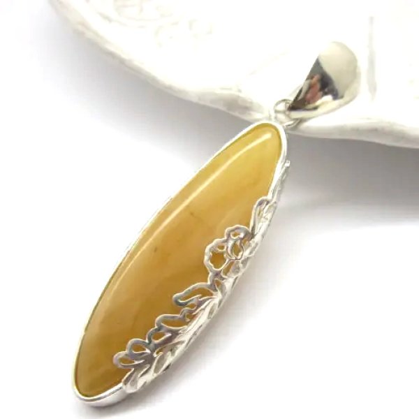 Mleczny Bursztyn i srebro - zawieszka