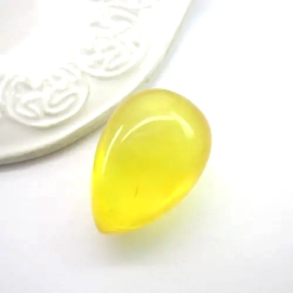 Bursztyn 33x22x19 mm kropla