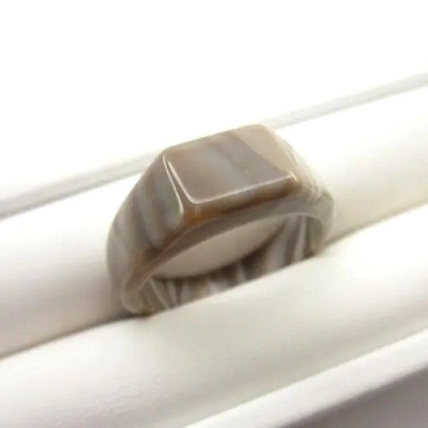 Krzemień Pasiasty - sygnet