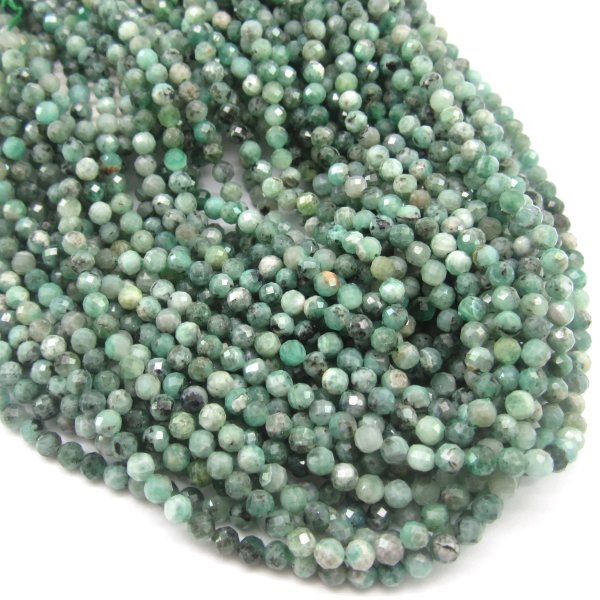 Szmaragd - fasetowane kulki 4-4,3mm 