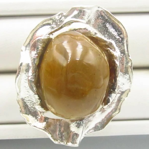 Bursztyn i srebro - pierścionek