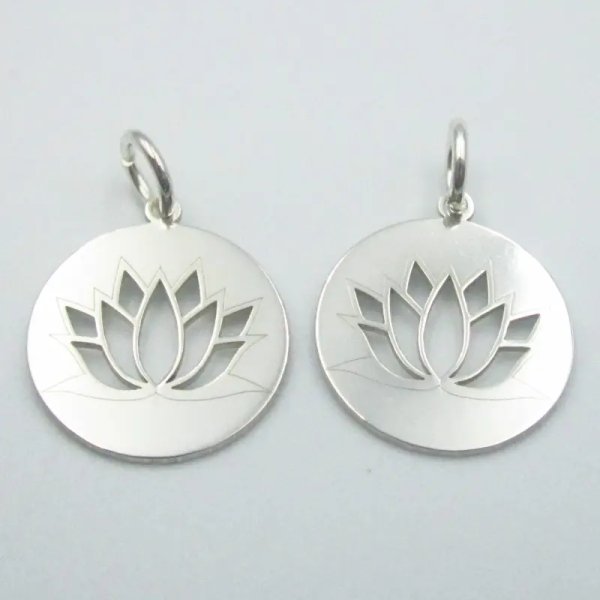 Srebro Ag - zawieszka kwiat lotosu