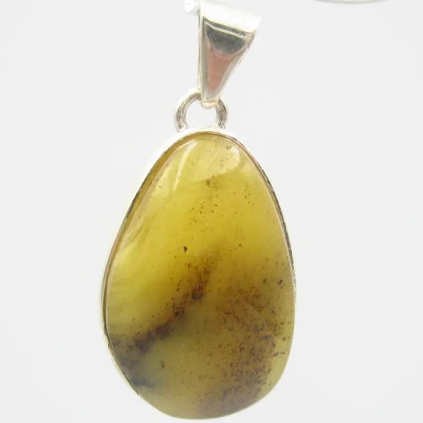Bursztyn i srebro - wisiorek