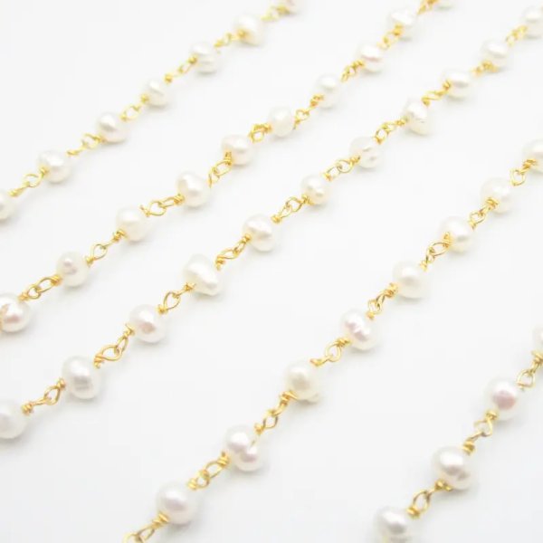 Łańcuszek z białą Perłą hodowaną - srebro złocone (19cm)