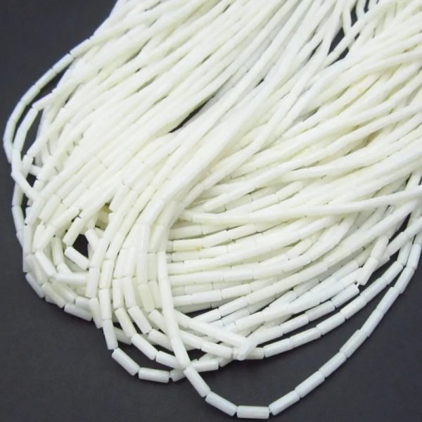 Koral biały tulejki 6x2 mm – sznur ok. 38 cm