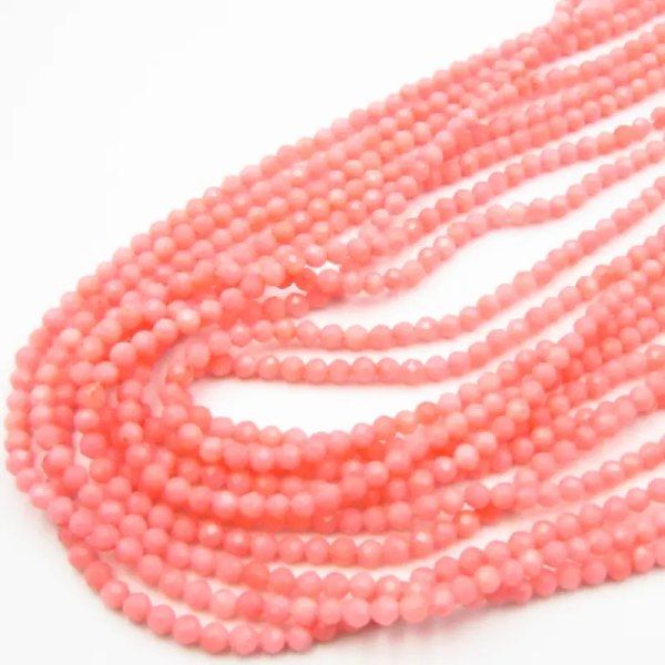 Koral różowy fasetowane kulki 2 mm (sznur)