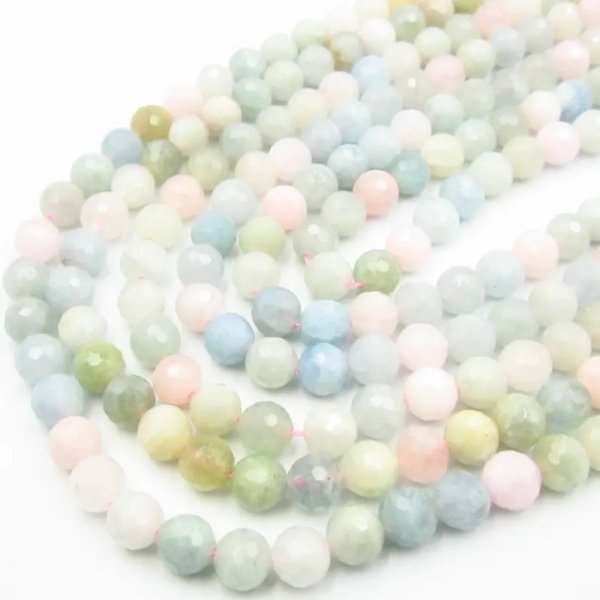 Morganit fasetowany kulki 8mm (sznurek)