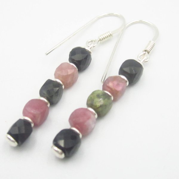 Turmalin kolorowy fasetowany w srebrze  - kolczyki kostki