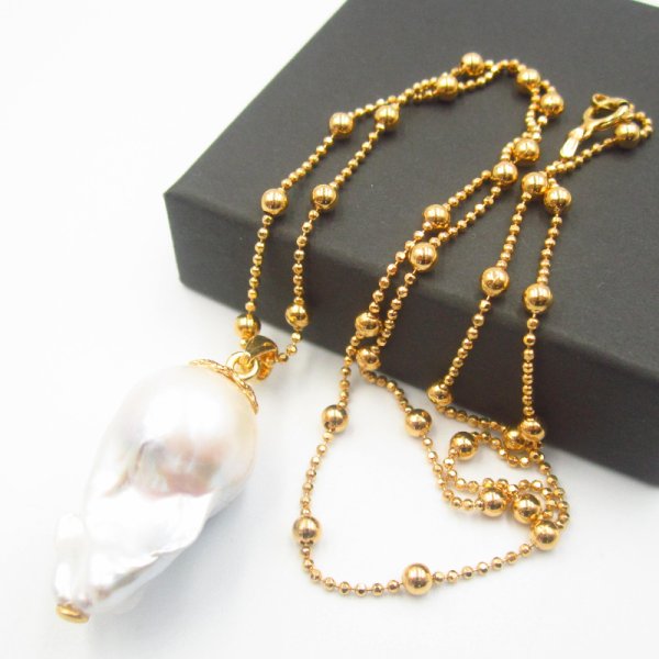 Perła Naturalna nieregularna i srebro złocone- naszyjnik na łańcuszku