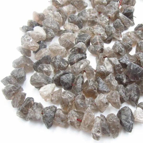 Kwarc Dymny surowy bryłki - nieregularne (sznur)