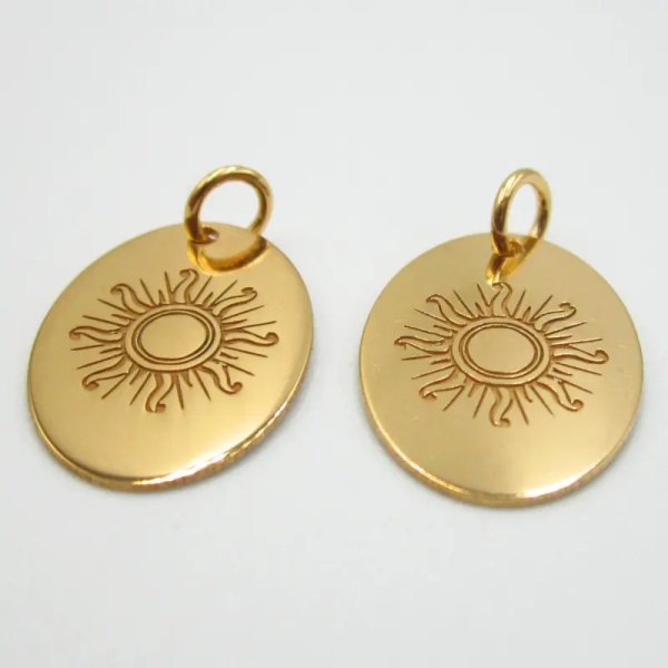 Srebro Ag złocone - zawieszka blaszka owalna z słońcem 17x13mm
