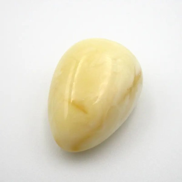 Mleczny Bursztyn 28x20x4mm łza