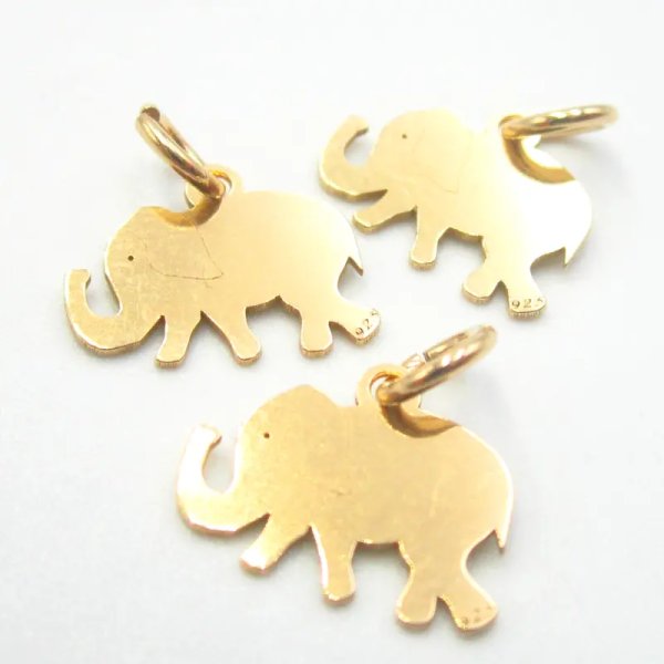 Srebro Ag Złocone- element ozdobny słoń z uniesioną trąbą