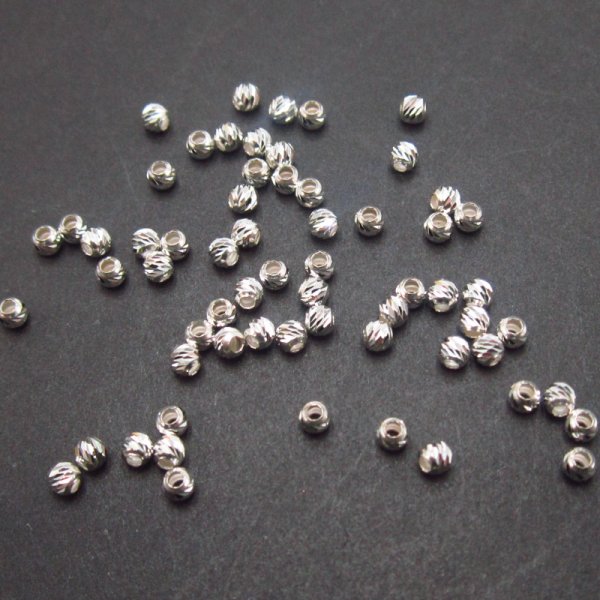 Srebro Ag - kulka ozdobna 2,2mm  