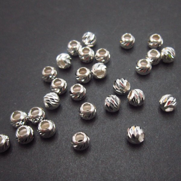 Srebro Ag - kulka ozdobna 4mm  