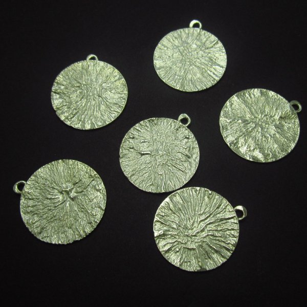 Srebro Ag  - zawieszka blaszka młotkowana 19-20mm