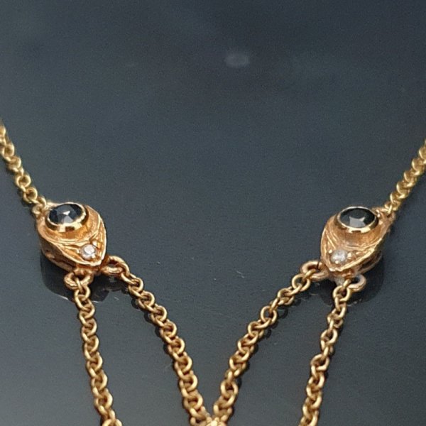 Antyczny naszyjnik złoty z szafirami (początek XX wieku)